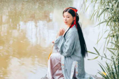 教師の仕事を辞め、「漢服の夢」を追い続ける女性　中国