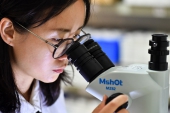 科学研究に積極的に参加する中国人女性科学者が増加中.jpg